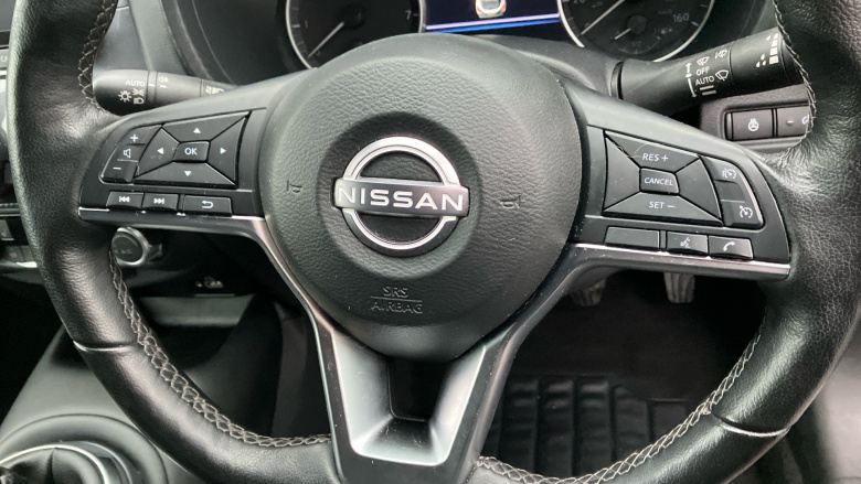 Nissan Juke 1.0 DiG-T 114 N-Connecta 5dr Petrol Hatchback
